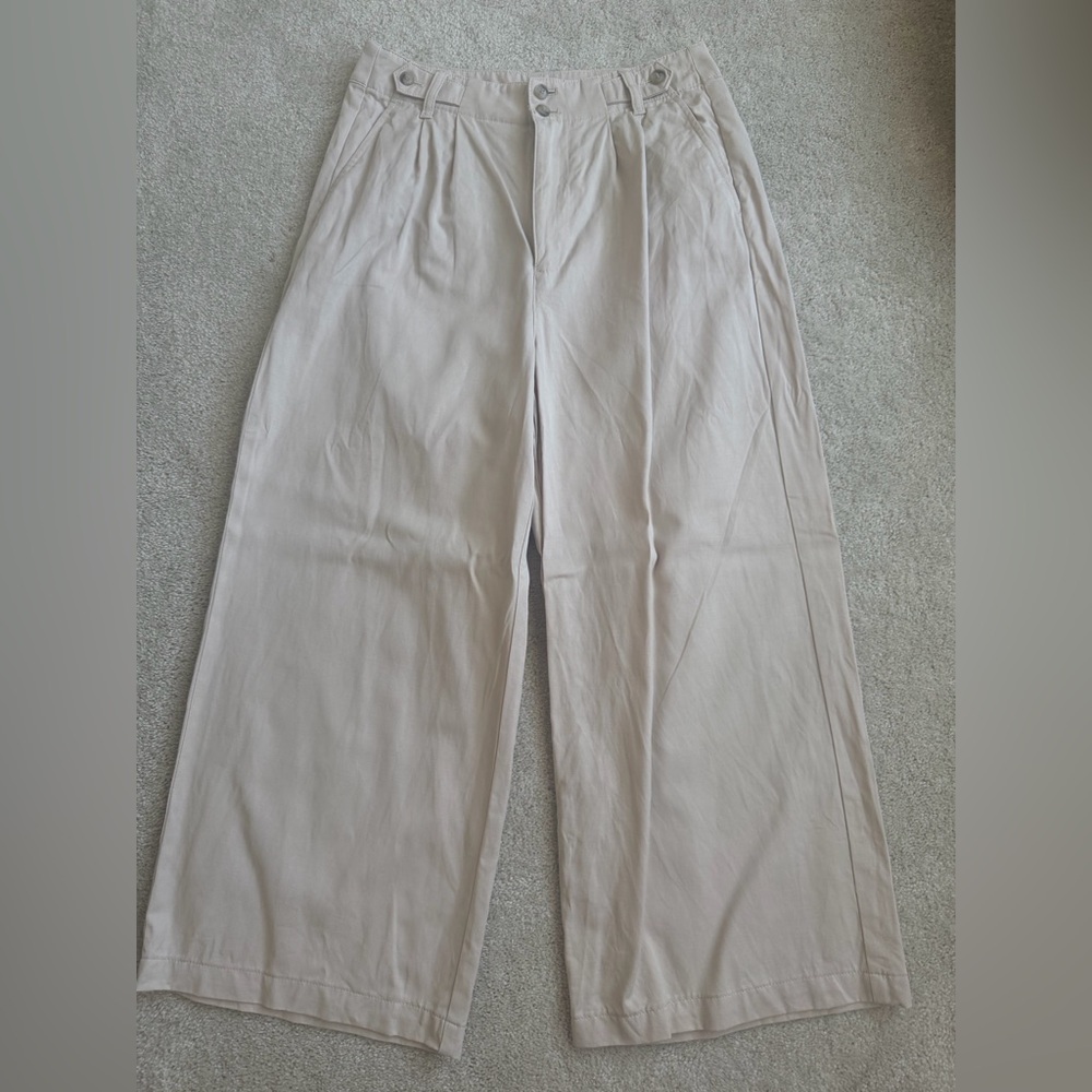 Madewell High-Rise Wide Leg Trousers in Light Beige
